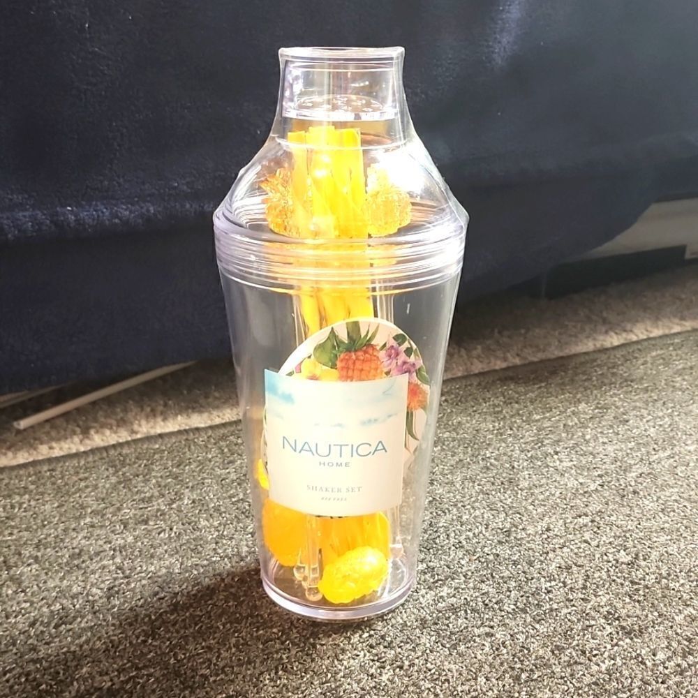 Nautica Shaker Set NWT